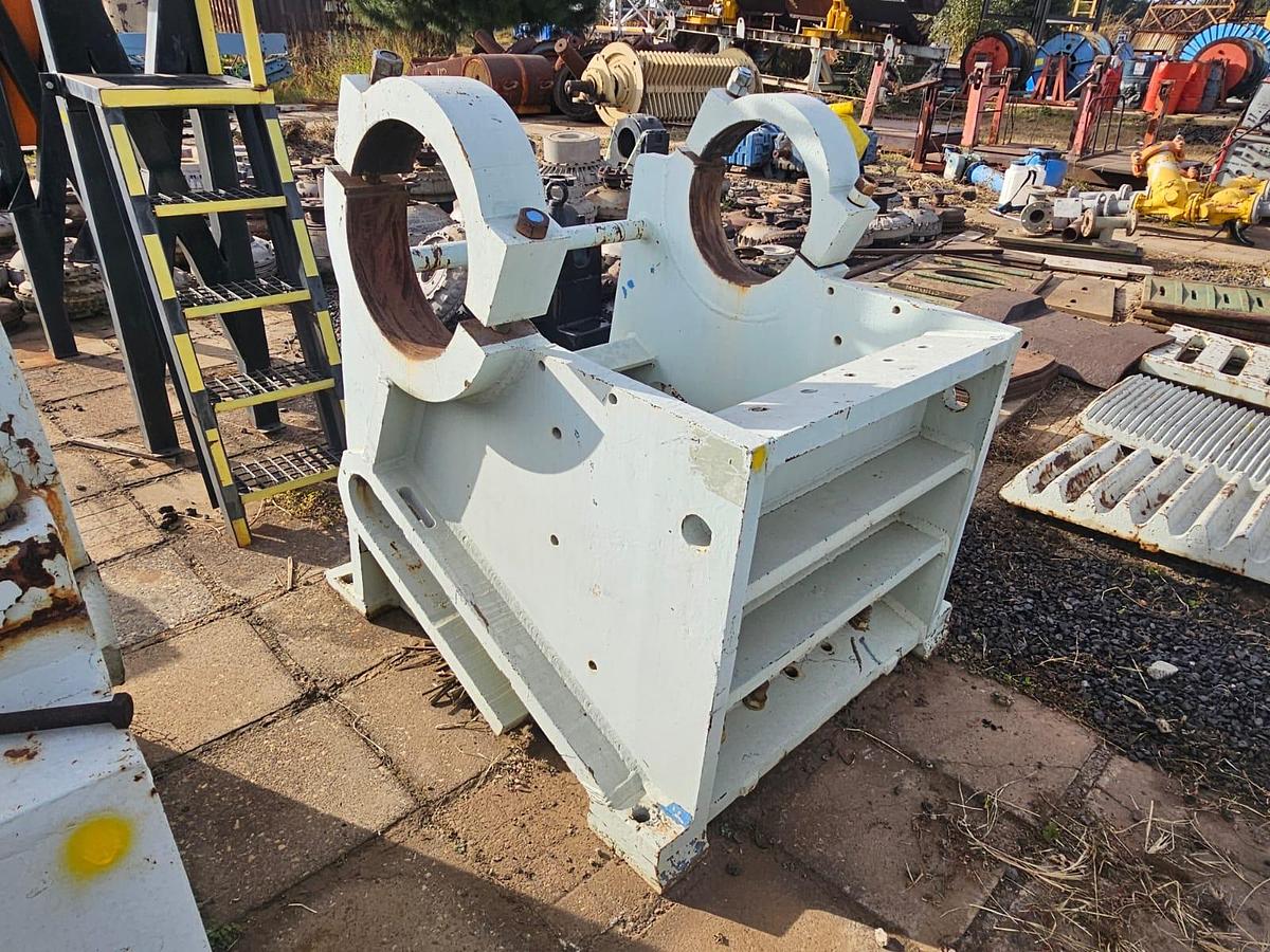 Used JAW CRUSHER FRAME