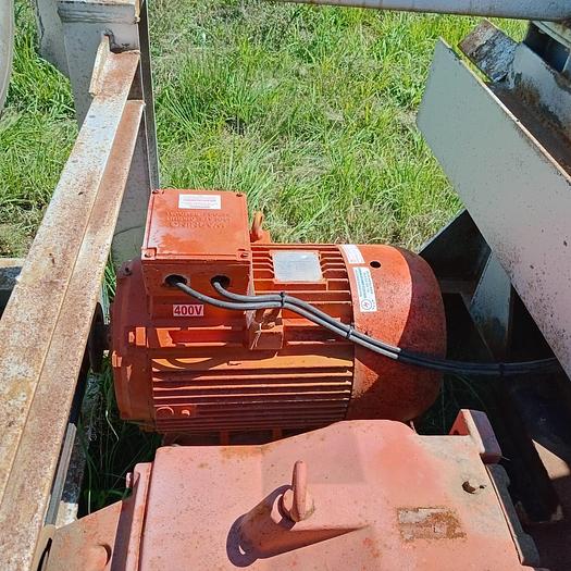 Used DRUM MIXER WITH SCREEN, 2 X SCREW CONVEYOR WITH PLATFORM STAND AND DRUM ROTATING BASE