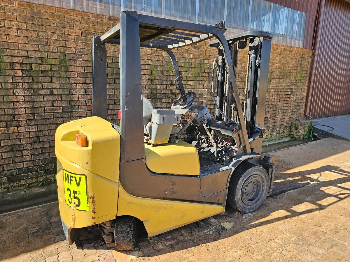 Used TCM FA 25D-J FORKLIFT - NEW TYRES RECOMMENDED