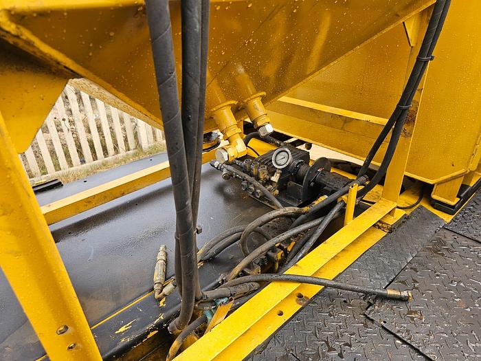 Used BELL B25D 6X6 FULLY EQUIPPED ARTICULATED SERVICE TRUCK/UNIT (RUNNER)