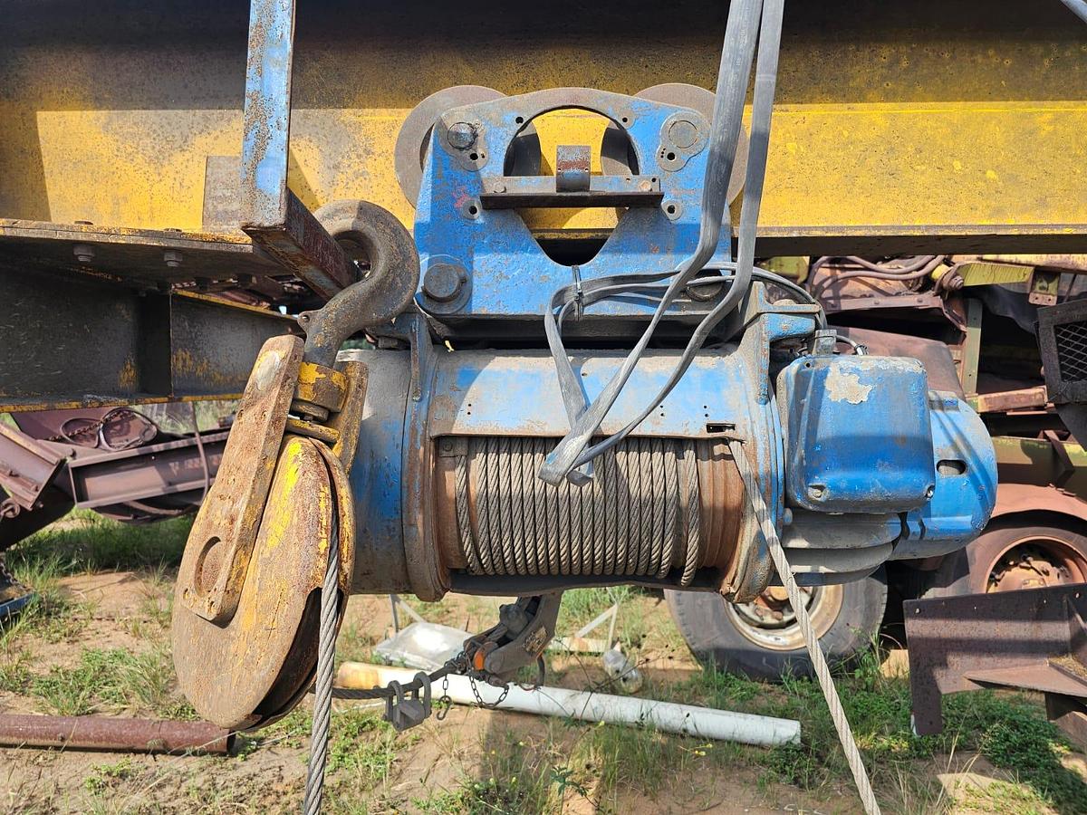 Used 5 TON OVERHEAD CRANE WITH REMOTE 2 X ELECTRIC 7.5 KW ELECTRIC MOTORS AND GEARBOX REMOTE GENERAL INFORMATION S