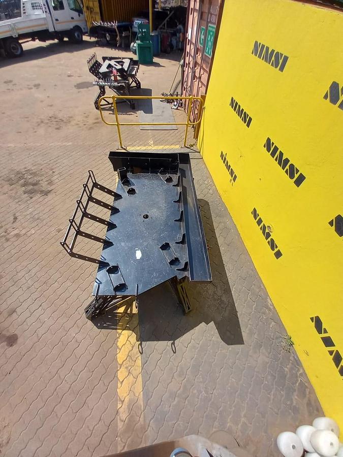 Used JAMES TABLE (INCOMPLETE)