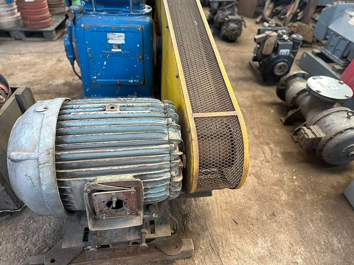 Used COMPAIR BELT DRIVEN COMPRESSOR (NOT TESTED)