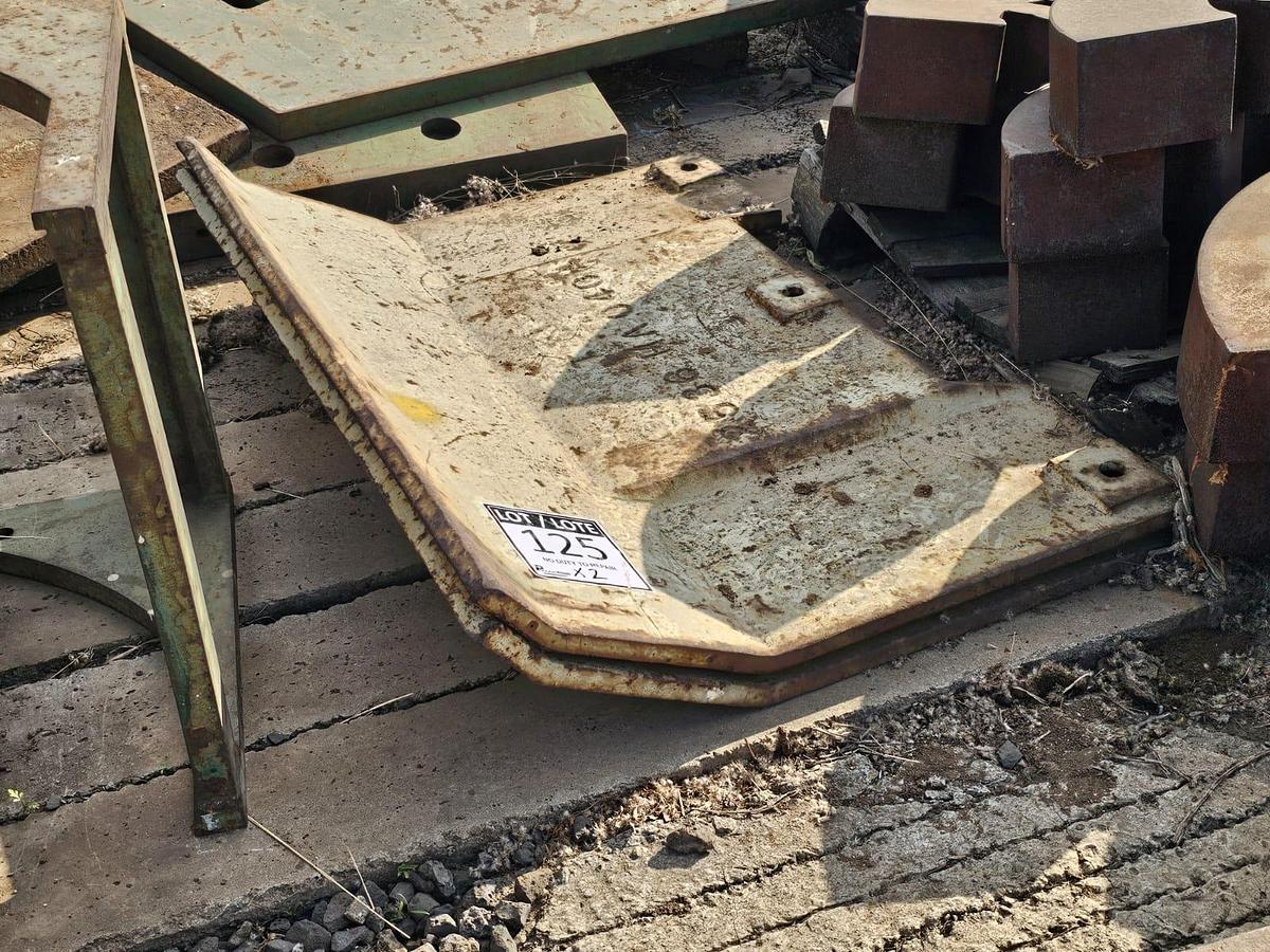 Used CRUSHER PLATES