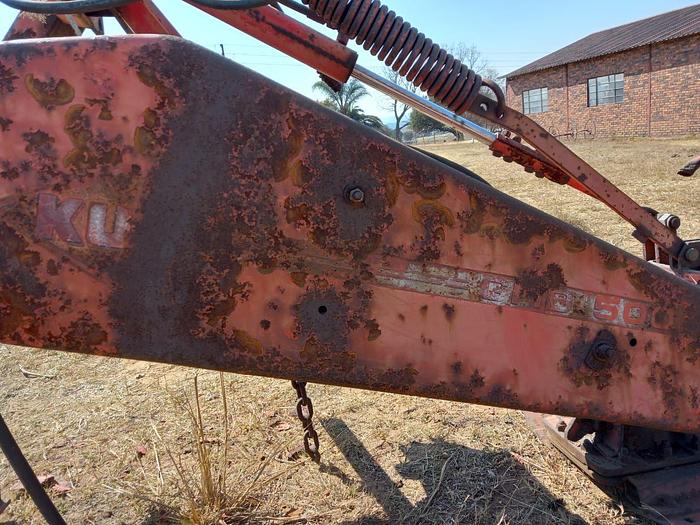 Used KUHN 5 TOLL CUTTING MACHINE