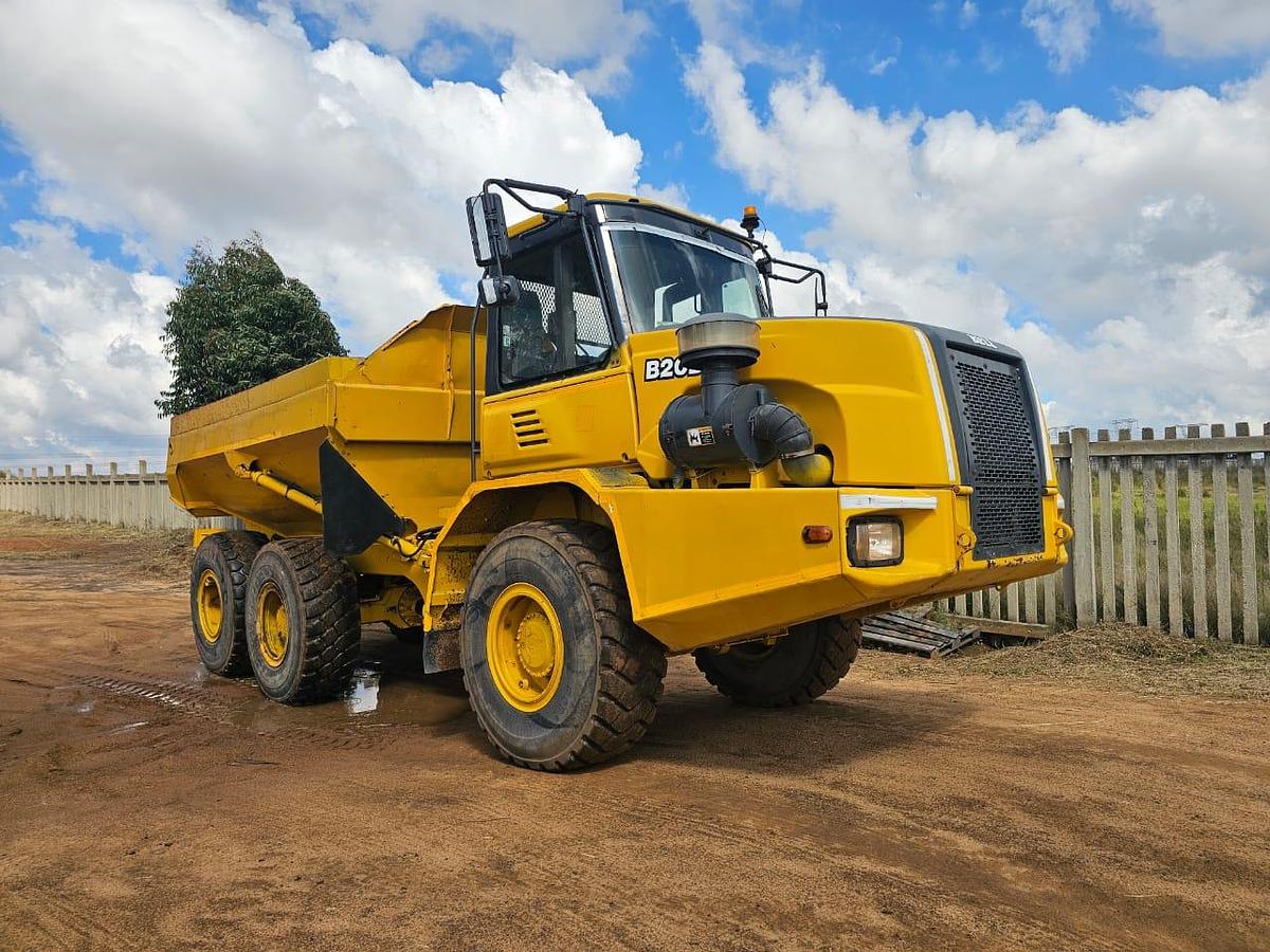 Used BELL B20D 6X4 ARTICULATED DUMP TRUCK