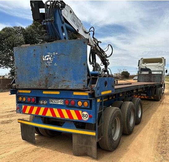 Used 1 X TRI-AXLE FLAT DECK TRAILER WITH KENNIS 3.2 TON DIESEL POWERED BRICK CRANE & GRAB (TRUCK NOT INCLUDED)