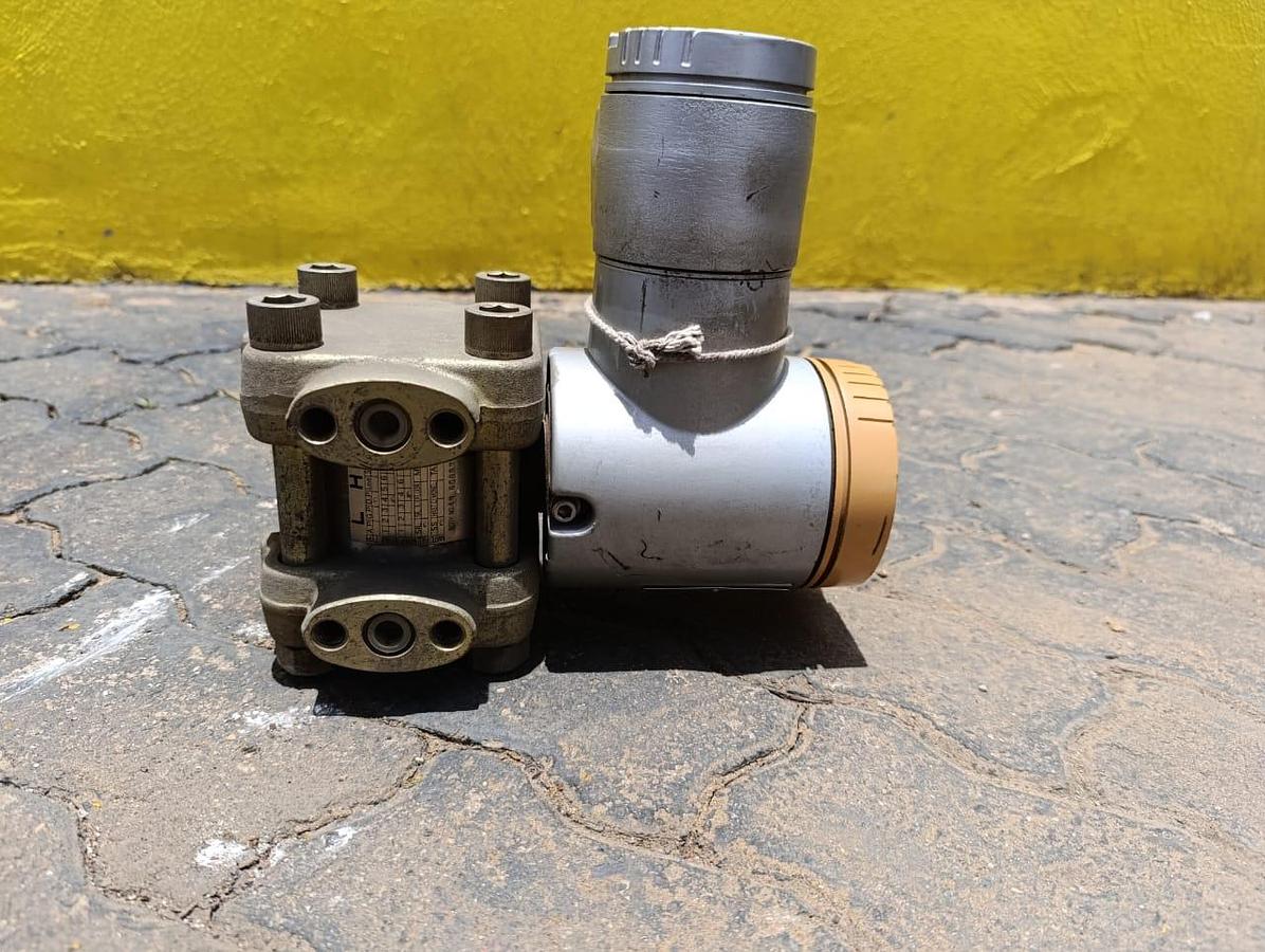 Used SIEMENS DIFF PRESSURE VALVE 130 TO 640 MBAR