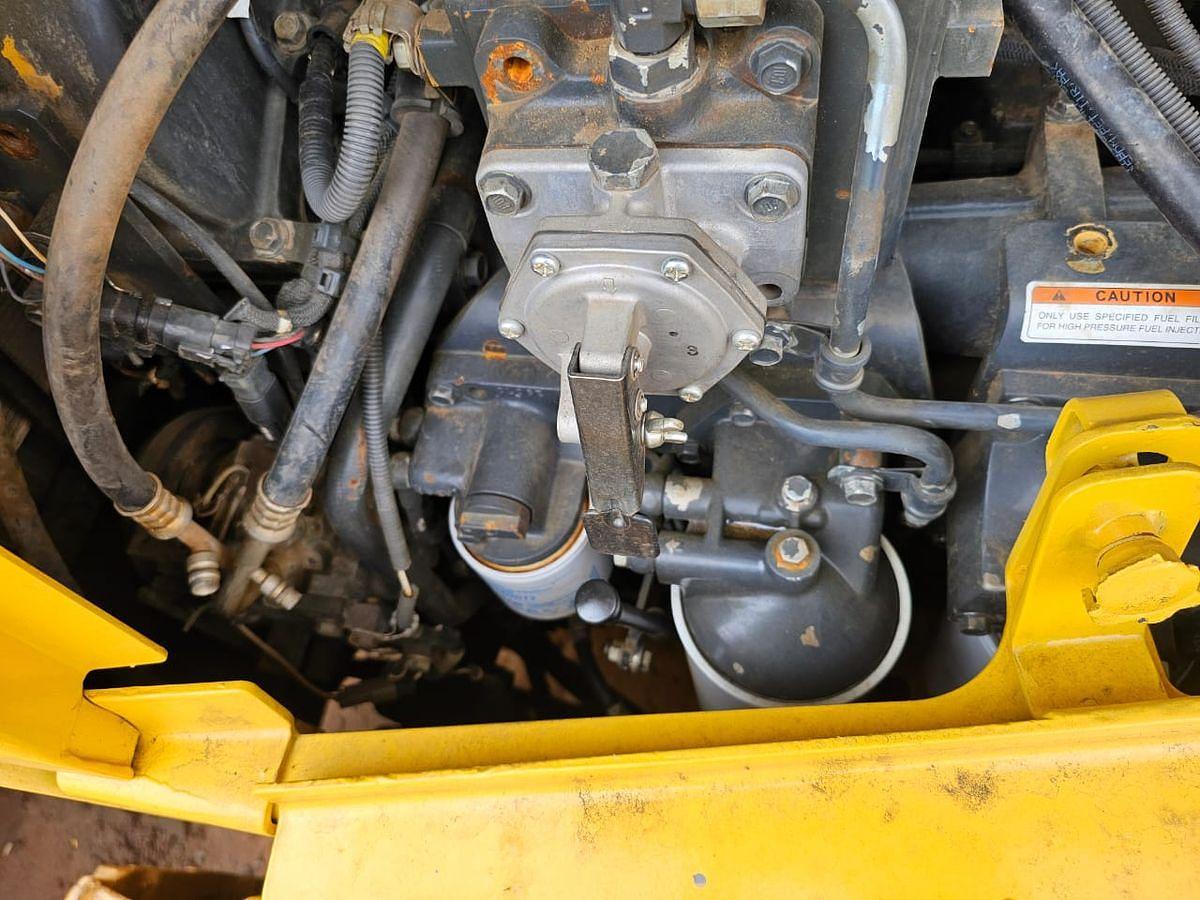 Used KOMATSU D155AX TRACKED DOZER - OPERATIONAL