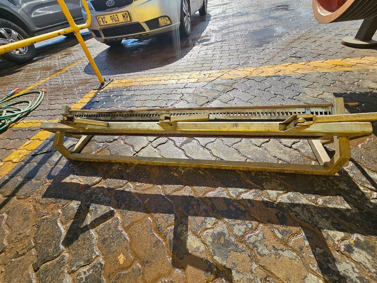 Used BELT SPLICING BED