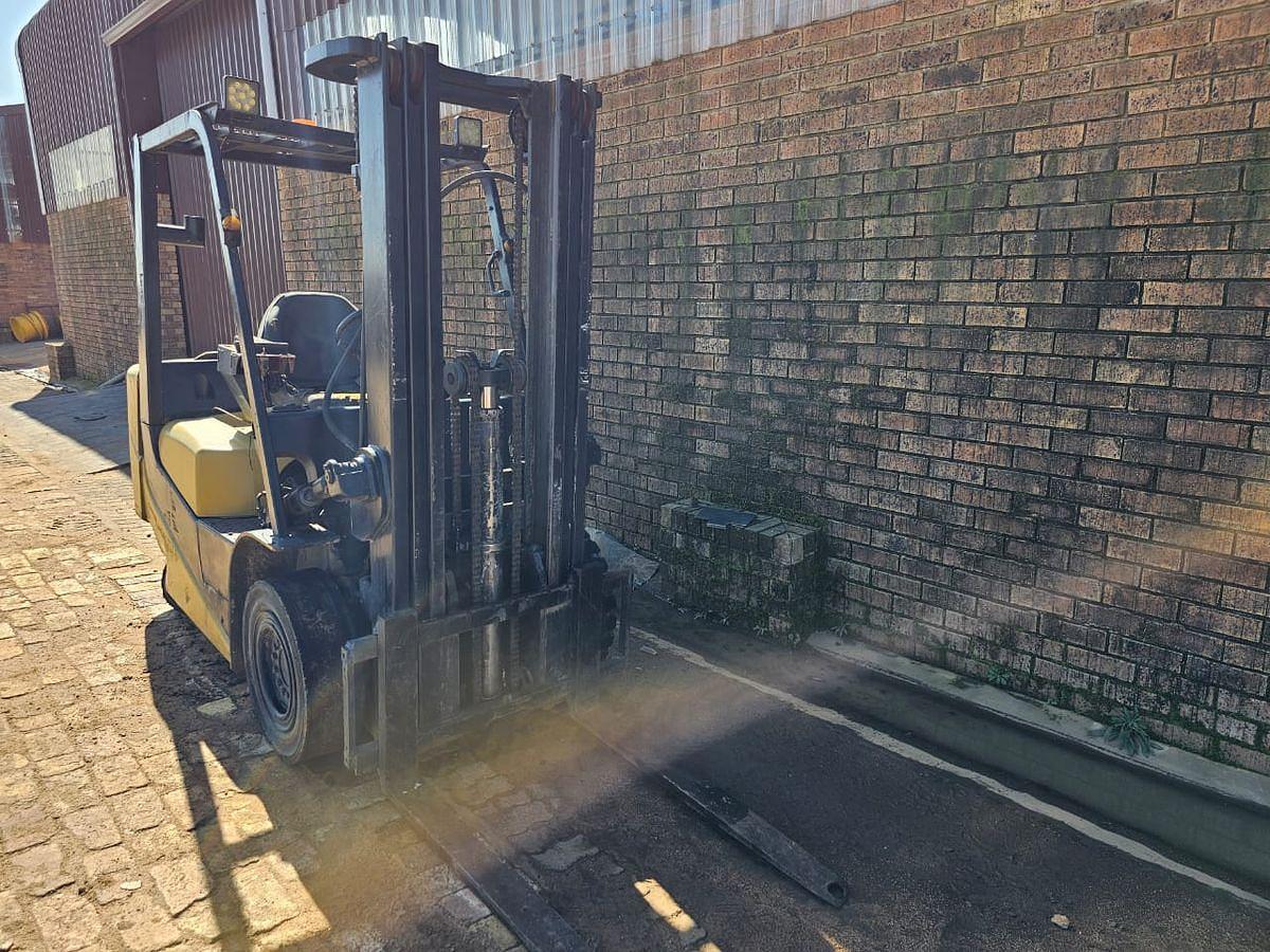 Used TCM FA 25D-J FORKLIFT - NEW TYRES RECOMMENDED