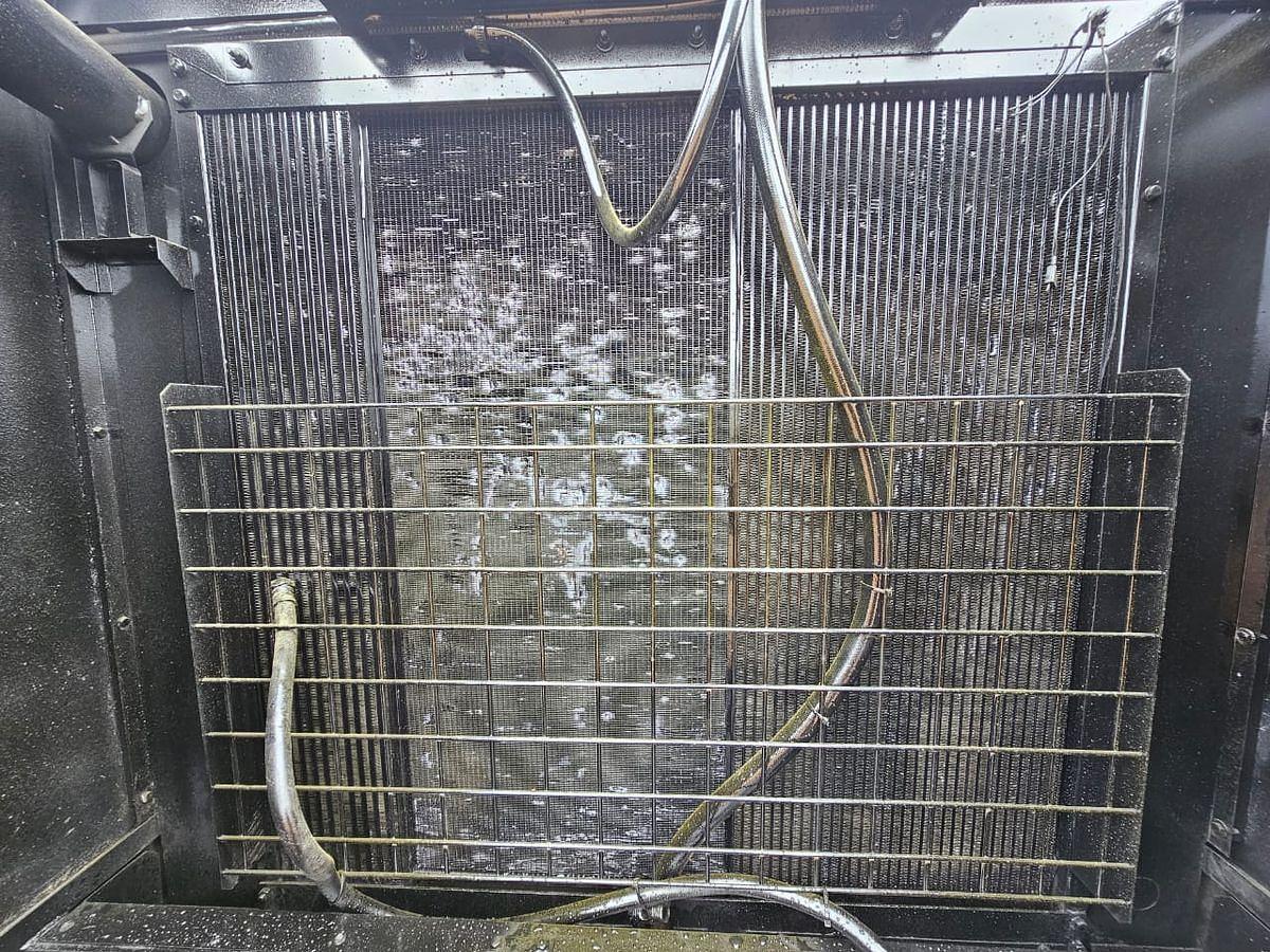 Used ATLAS COPCO XAS 495 MOBILE COMPRESSOR WITH MERCEDES BENZ ENGINE - OPERATIONAL