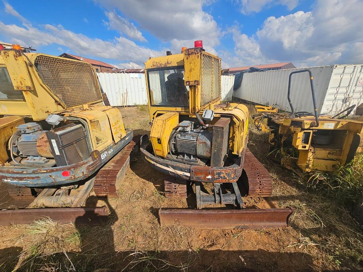 Used HYUNDAI ROBEX 60-9S EXCAVATOR - INOPERABLE