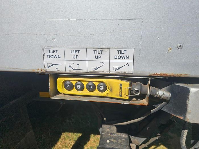 Used SERCO DOUBLE AXLE INSOLATED BODY TRAILER WITH RAVIOLI TAIL LIFT