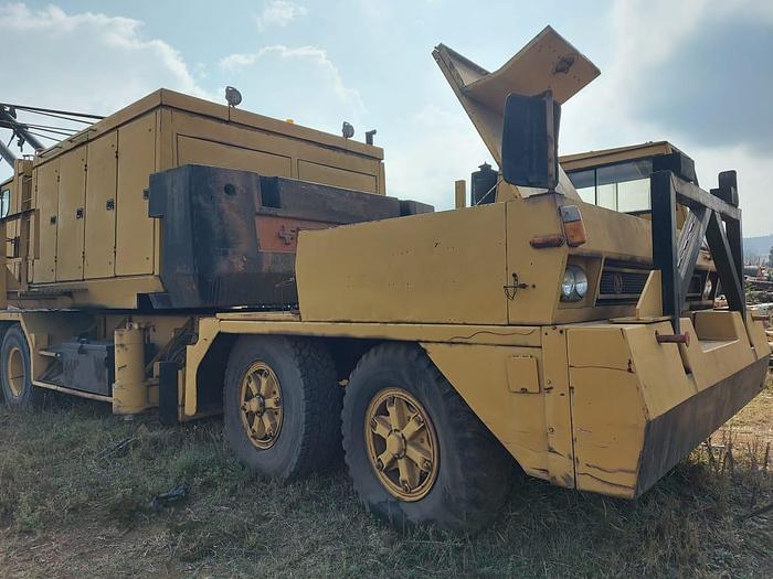 Used LINK BELT 140 TON LATTICE BOOM CRANE (NON-RUNNER)