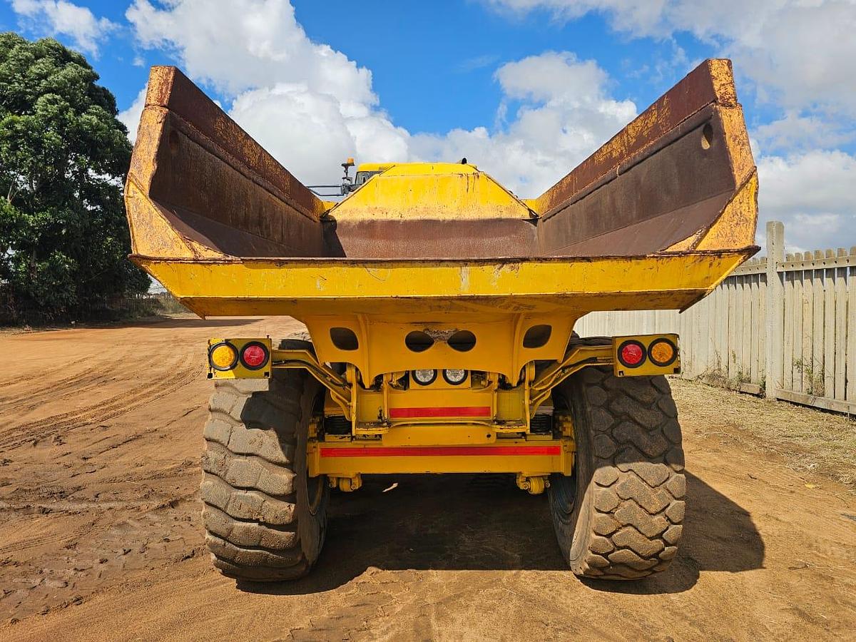 Used BELL B20D 6X4 ARTICULATED DUMP TRUCK