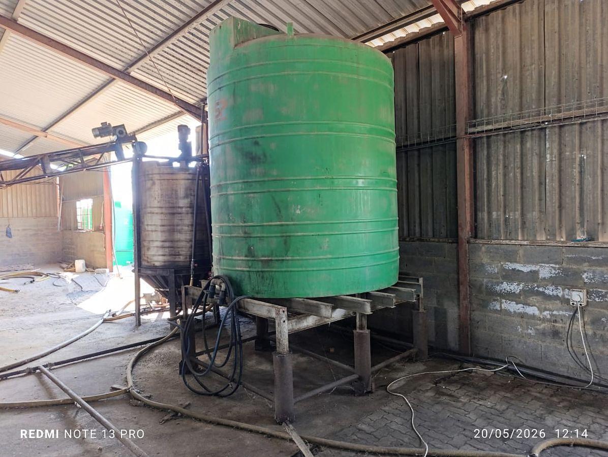 Used 10 000 LITER TANK ON STAND