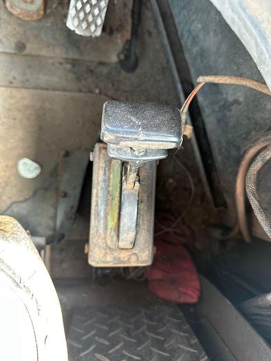 Used BELL TRACTOR (RUNNER)