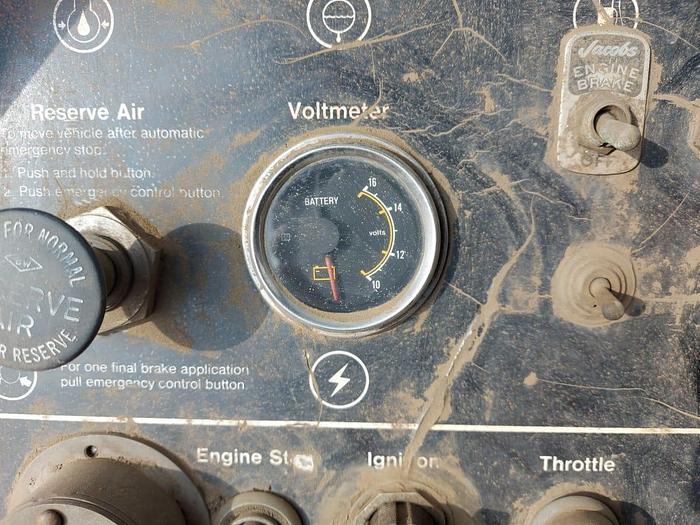 Used LINK BELT 140 TON LATTICE BOOM CRANE (NON-RUNNER)