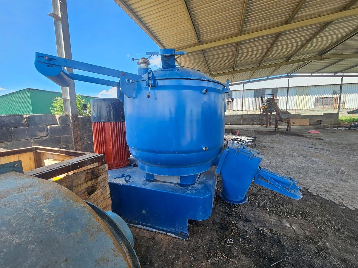 Used POT MIXER / BLENDER WITH ELECTRIC MOTOR