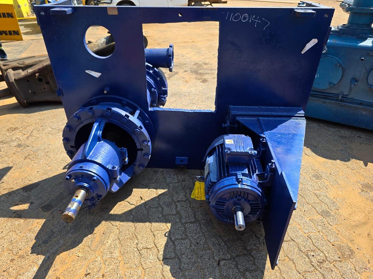 Used VERTICAL SPINDLE PUMP (USED)