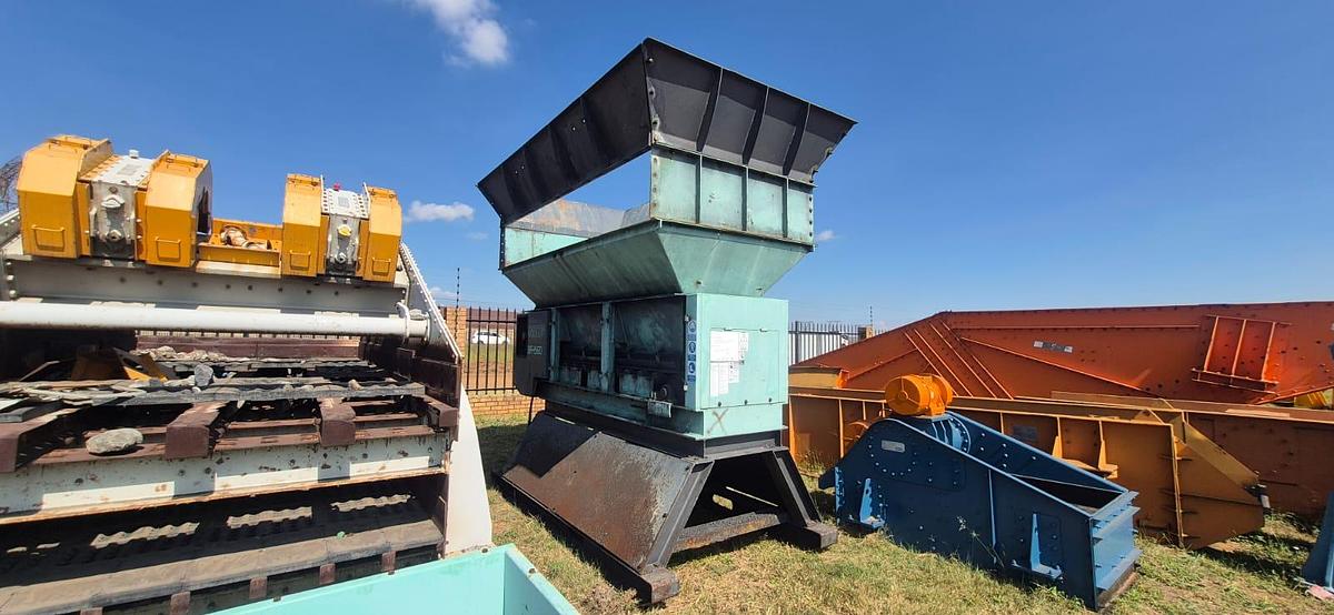 Used PILOT MODULAR BFH560 FEEDING BIN ON SKIDS 600MM CONVEYOR 3.5M