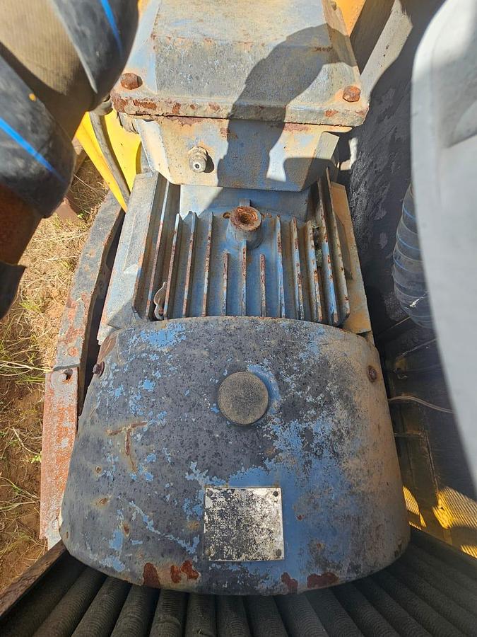 Used HYUNDAI ROBEX 60-9S EXCAVATOR - INOPERABLE