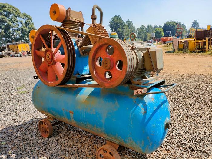 Used 15KW 3 CHAMBER COMPRESSOR (NOT TESTED)