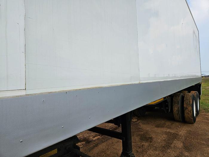 Used SERCO DOUBLE AXLE ISOLATED BODY TRAILER WITH RAVIOLI TAIL LIFT
