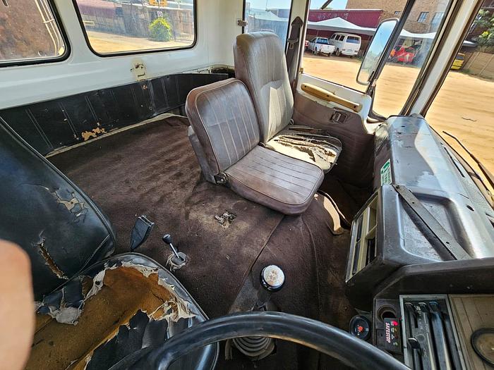 Used TOYOTA HINO TRUCK (TRUCK ONLY)(RUNNER)