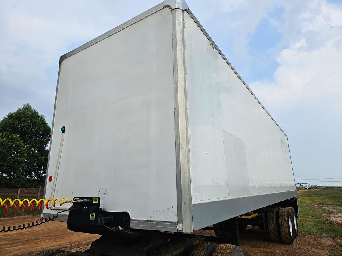 Used INSULATED TRUCK TRAILER WITH TAIL LIFT - OPERATIONAL - WITH NATIS - TRUCK NOT INCLUDED