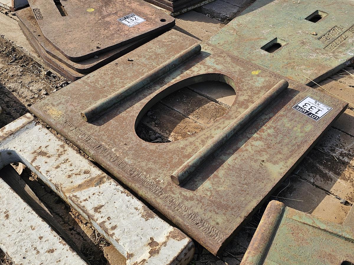 Used CRUSHER PLATES