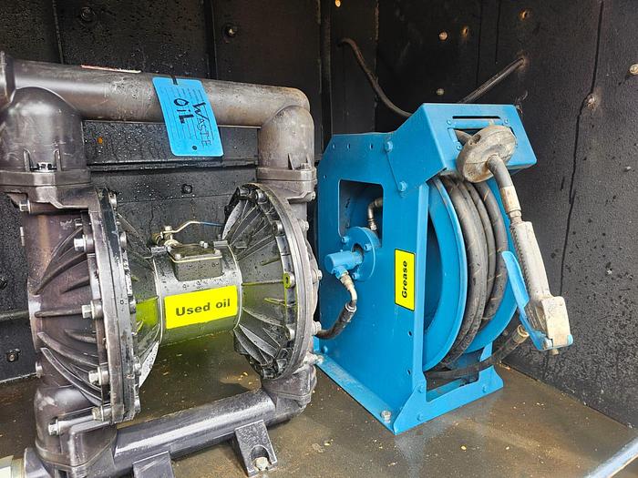 Used BELL B25D 6X6 FULLY EQUIPPED ARTICULATED SERVICE TRUCK/UNIT (RUNNER)