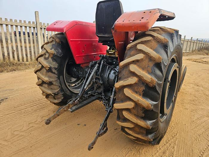 Used MASSEY FERGUSON TRACTOR (RUNNER)