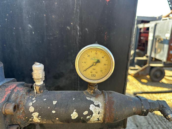 Used FLOSOLVE OIL TANK FITTED WITH FILTRATION (NOT TESTED)