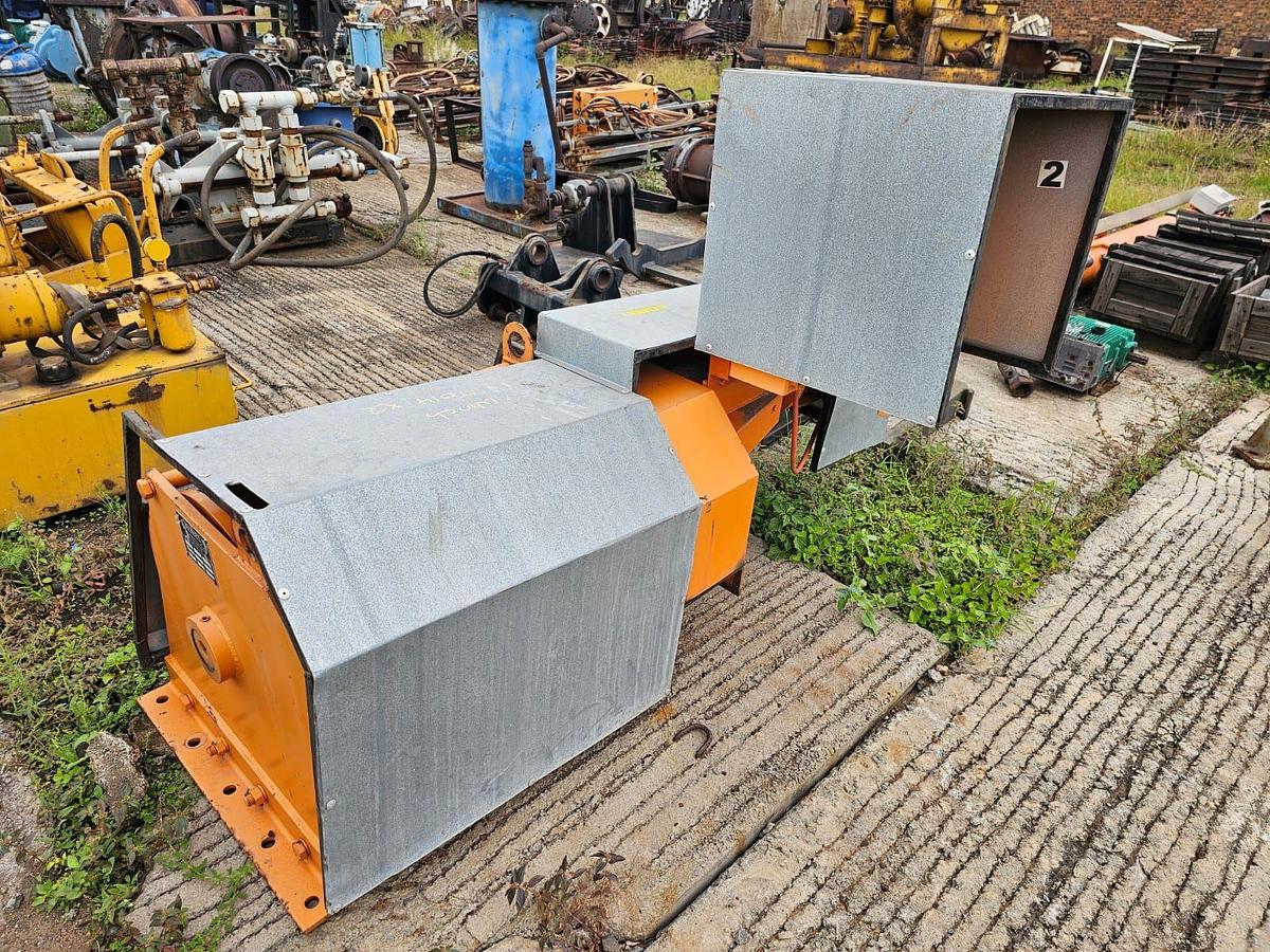 Used DYMOT GEARBOX WITH ELECTRIC MOTOR IN ENCLOSURE AND ELECTRIC BOX