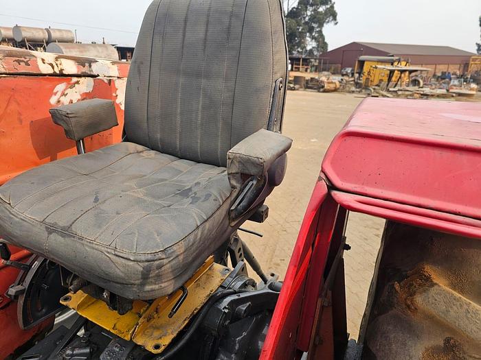 Used MASSEY FERGUSON TRACTOR (RUNNER)