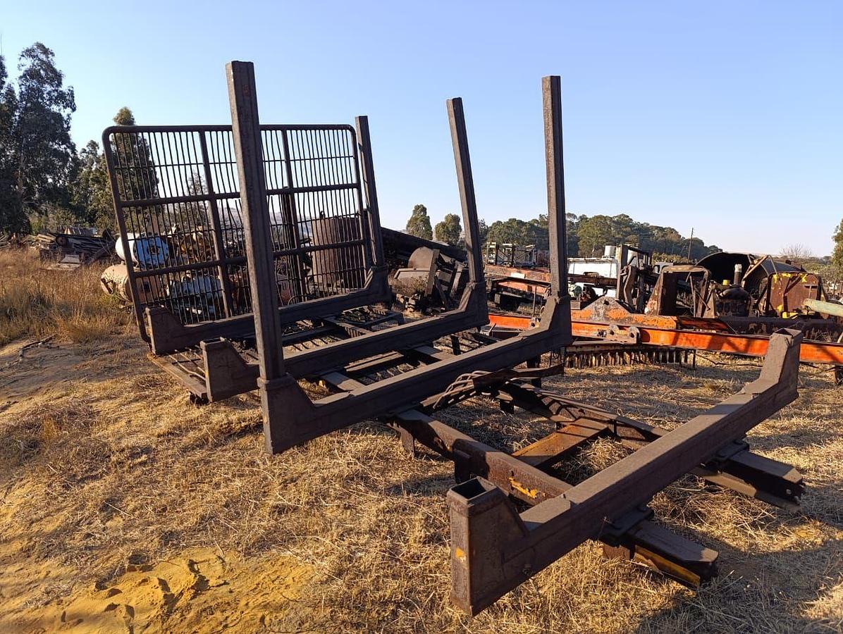 Used LOGGER TRAILER BODY - USED CONDITION