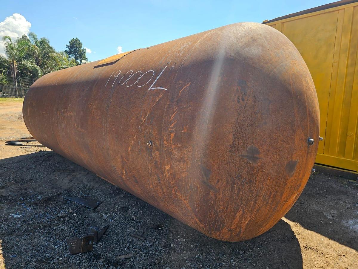 Used 19 000 LITER DIESEL TANK (USED)