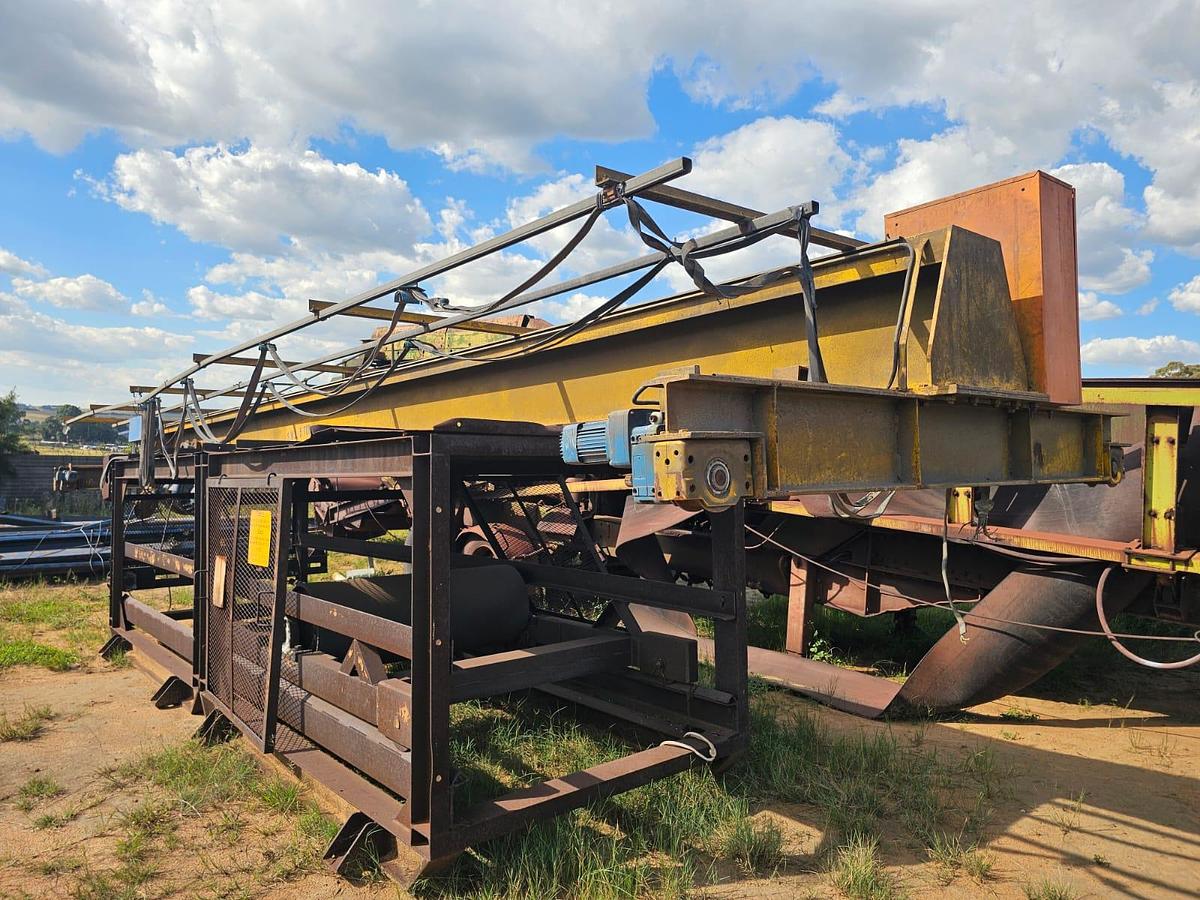Used 5 TON OVERHEAD CRANE WITH REMOTE 2 X ELECTRIC 7.5 KW ELECTRIC MOTORS AND GEARBOX REMOTE GENERAL INFORMATION S