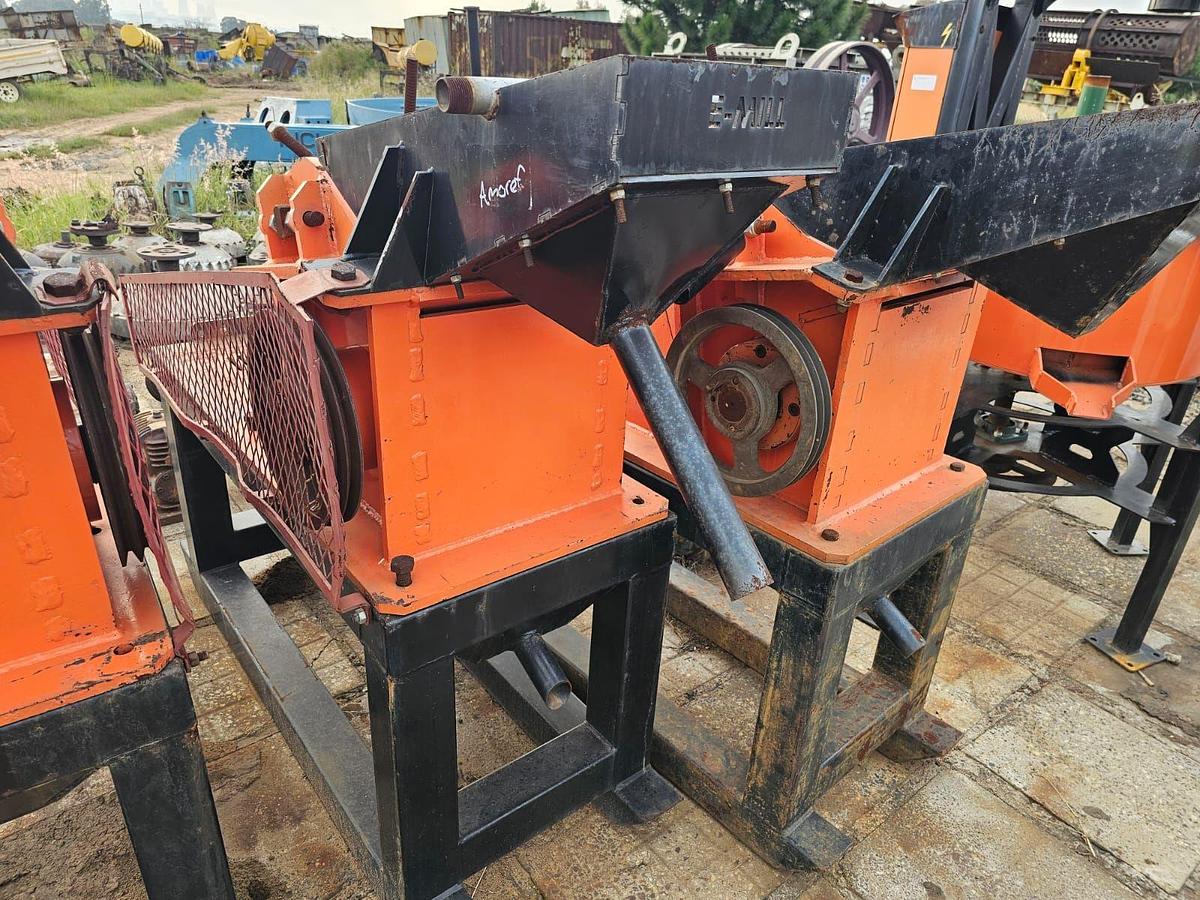 Used  JAW CRUSHER
