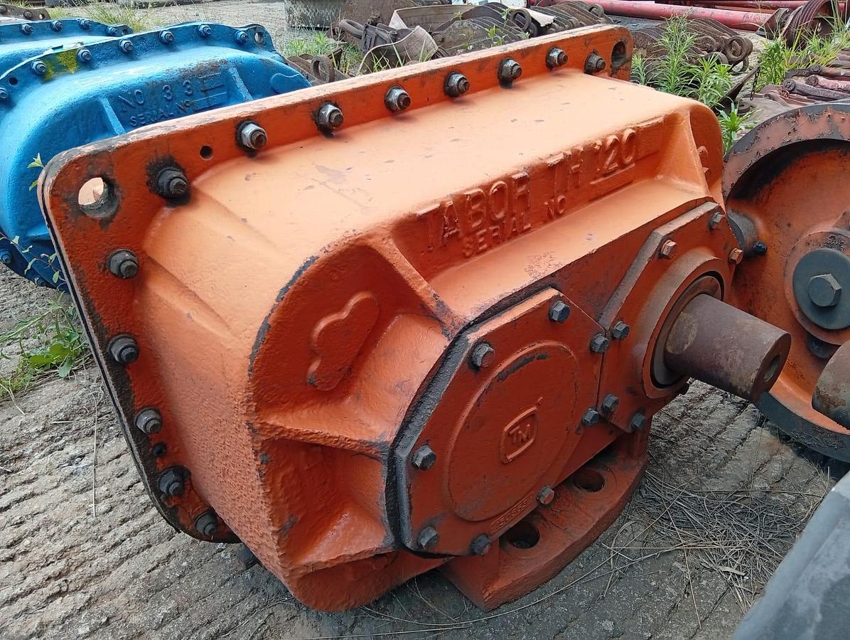 Used TABOR TH 120 VIBRATING SCREEN MECHANISM (EXCITER)