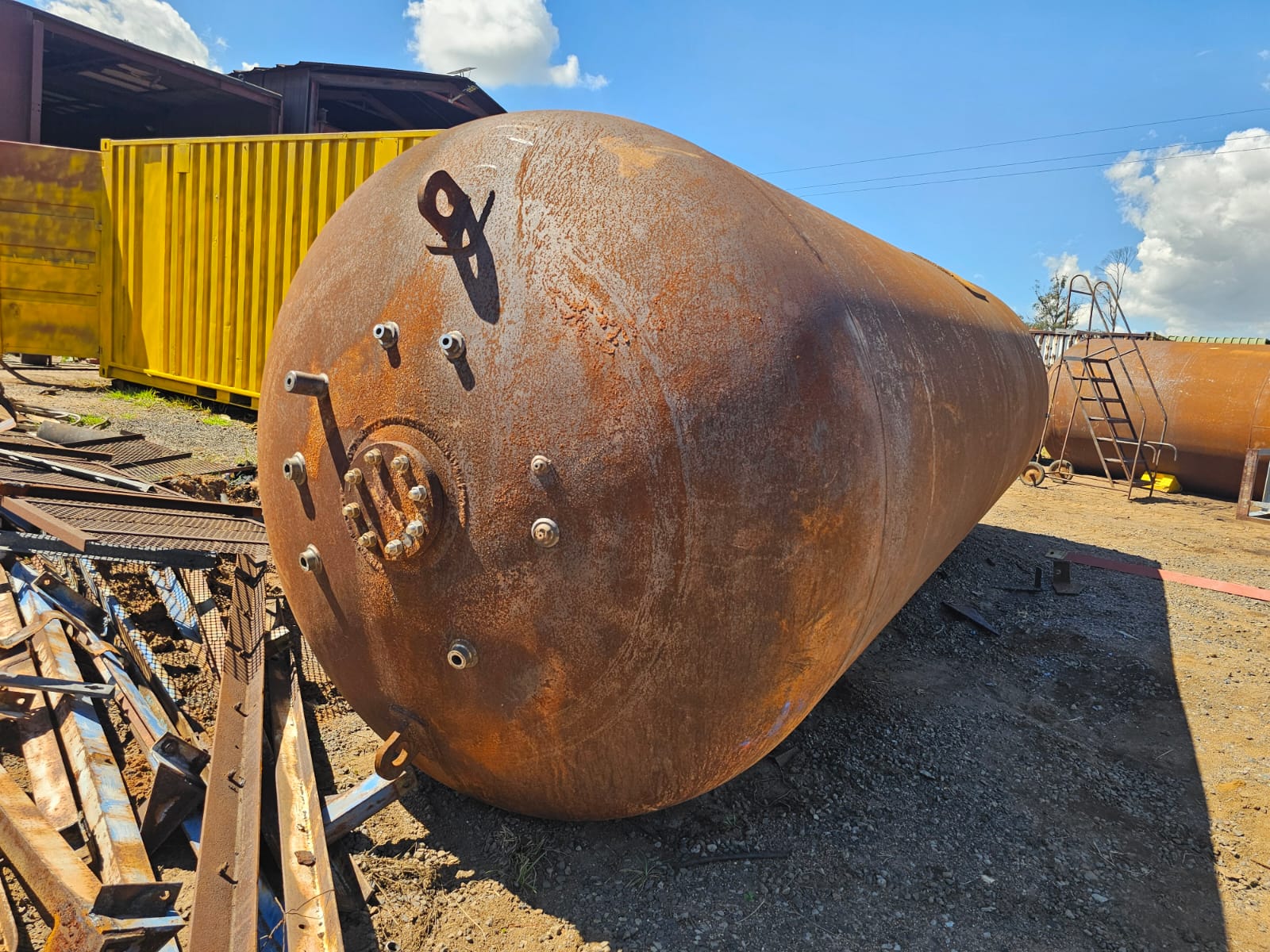 Used 19 000 LITER DIESEL TANK (USED)
