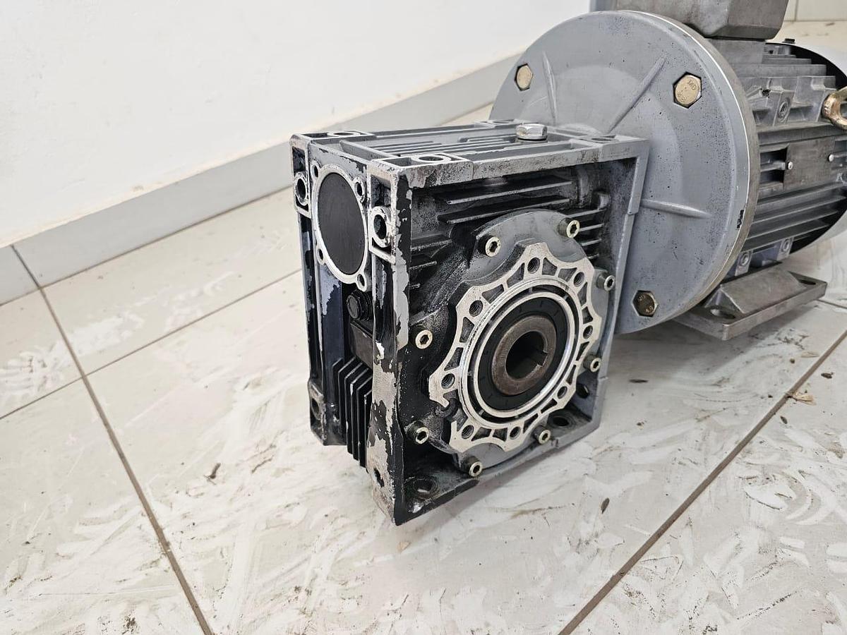 Used 2.2 KW ACTOM ELECTRIC MOTOR & GEARBOX ASSEMBLY