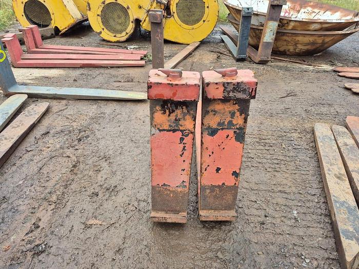 Used FORK LIFT FORKS (1.07m x 135mm x 570mm)
