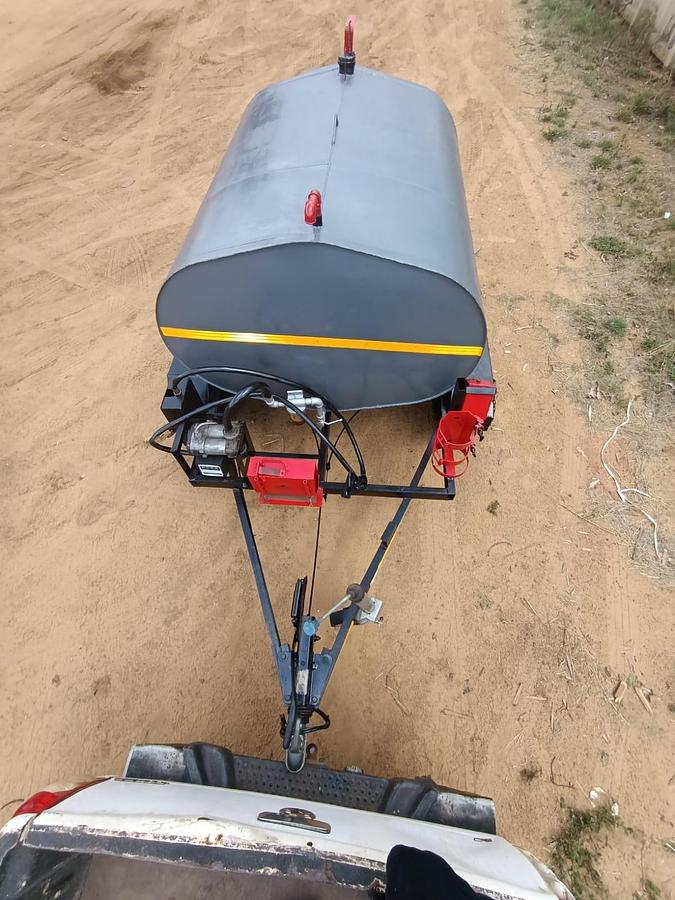 Used HEAVY DUTY 2500 LITRE DIESEL BOWSER TRAILER WITH PUMP & METER- USED CONDITION