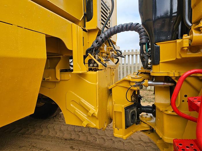 Used BELL B25D 6X6 FULLY EQUIPPED ARTICULATED SERVICE TRUCK/UNIT (RUNNER)