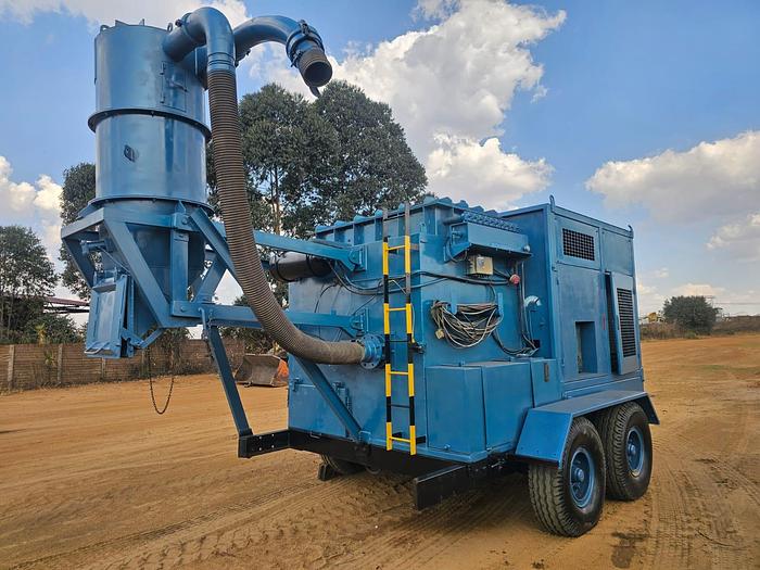 Used KAESER OMEGA VACUUM (RUNNER)