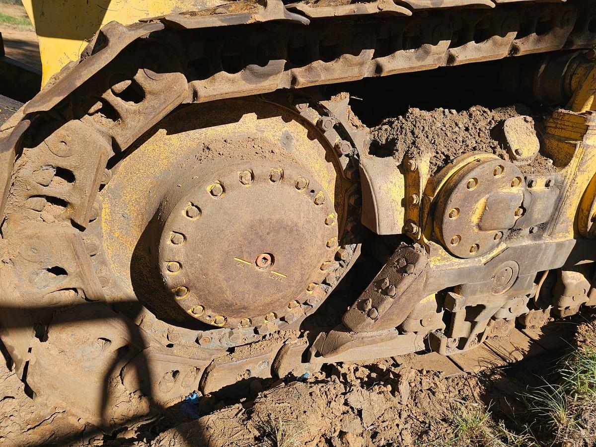 Used D375A KOMATSU DOZER (STRIPPING)
