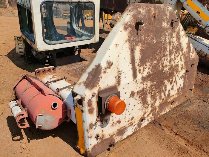 Used KOMATSU 475A DOZER WITH ENGINE, RIPPER AND BLADE (PARTIALLY STRIPPED